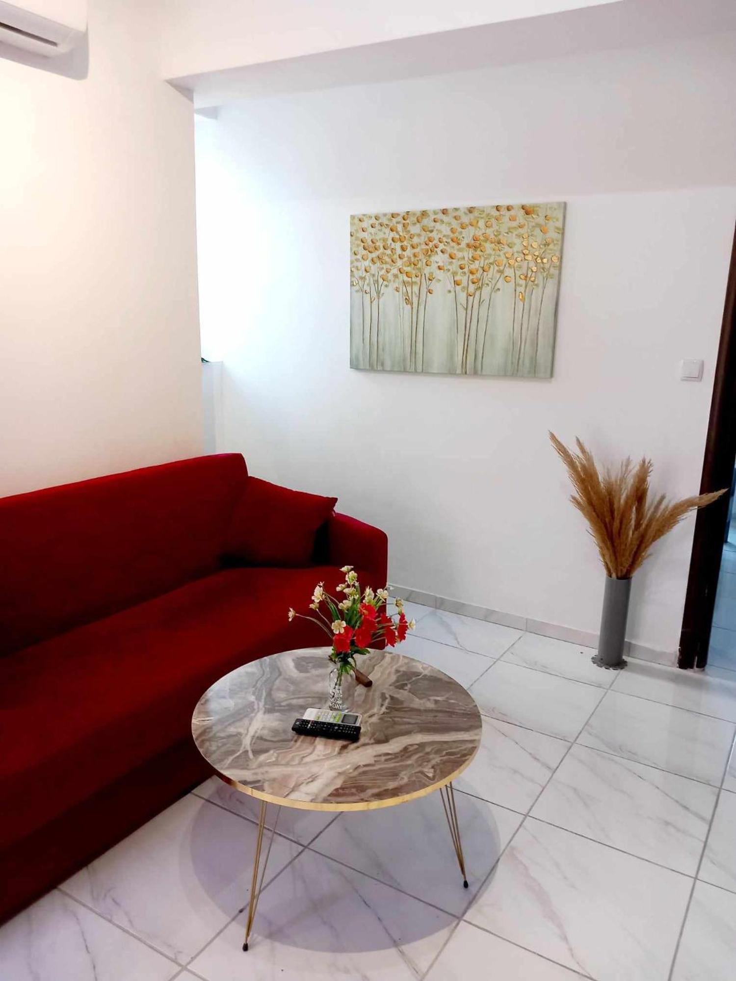 4T Apartments 阿尔戈斯托利翁 外观 照片