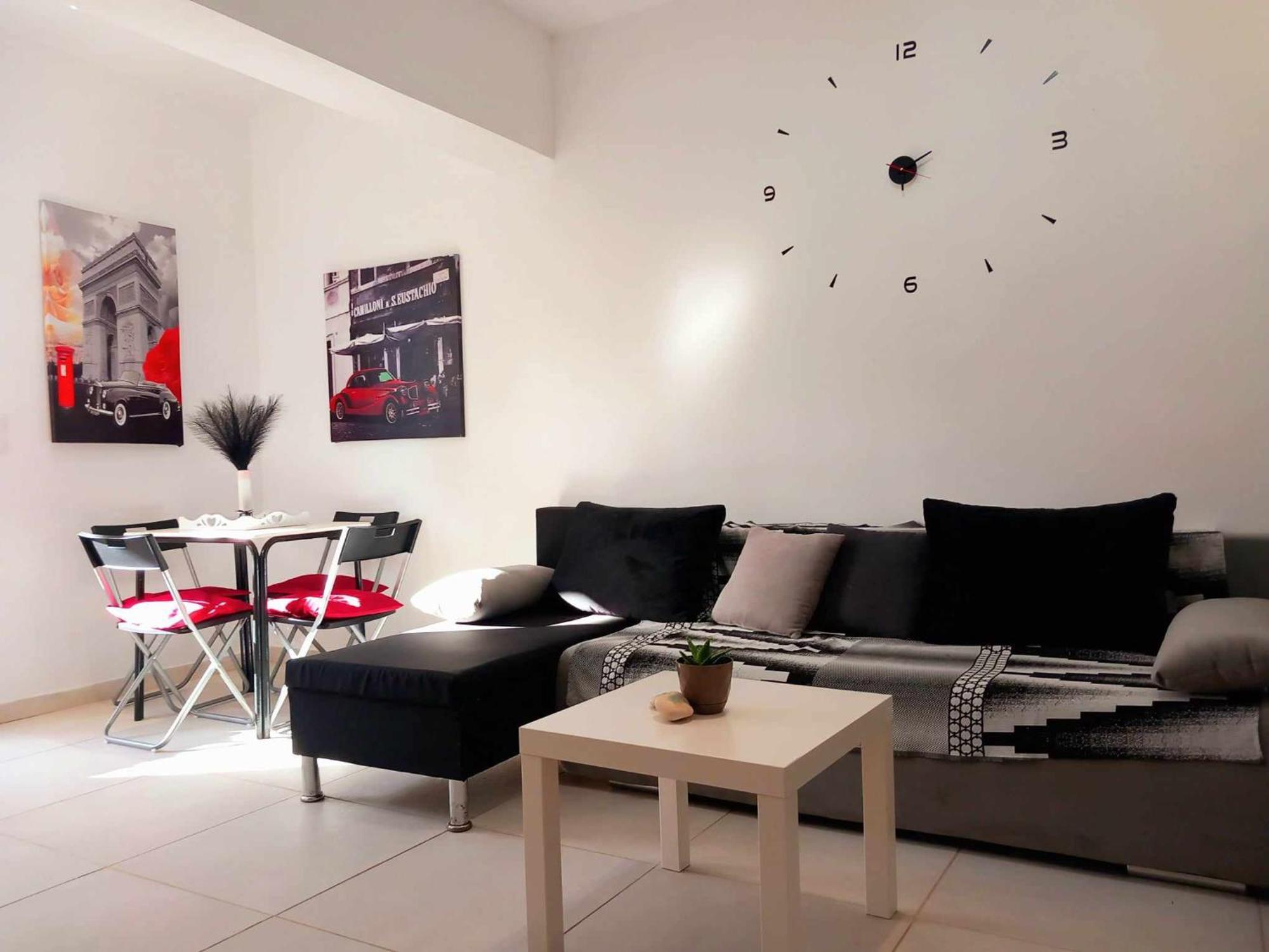 4T Apartments 阿尔戈斯托利翁 外观 照片