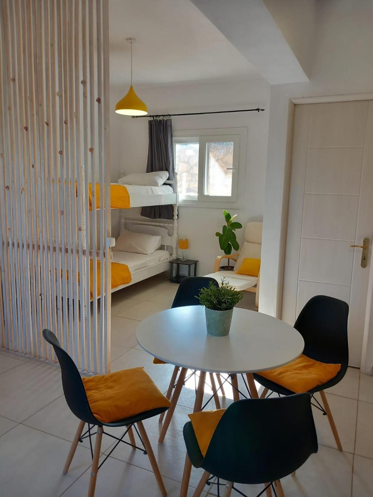 4T Apartments 阿尔戈斯托利翁 外观 照片