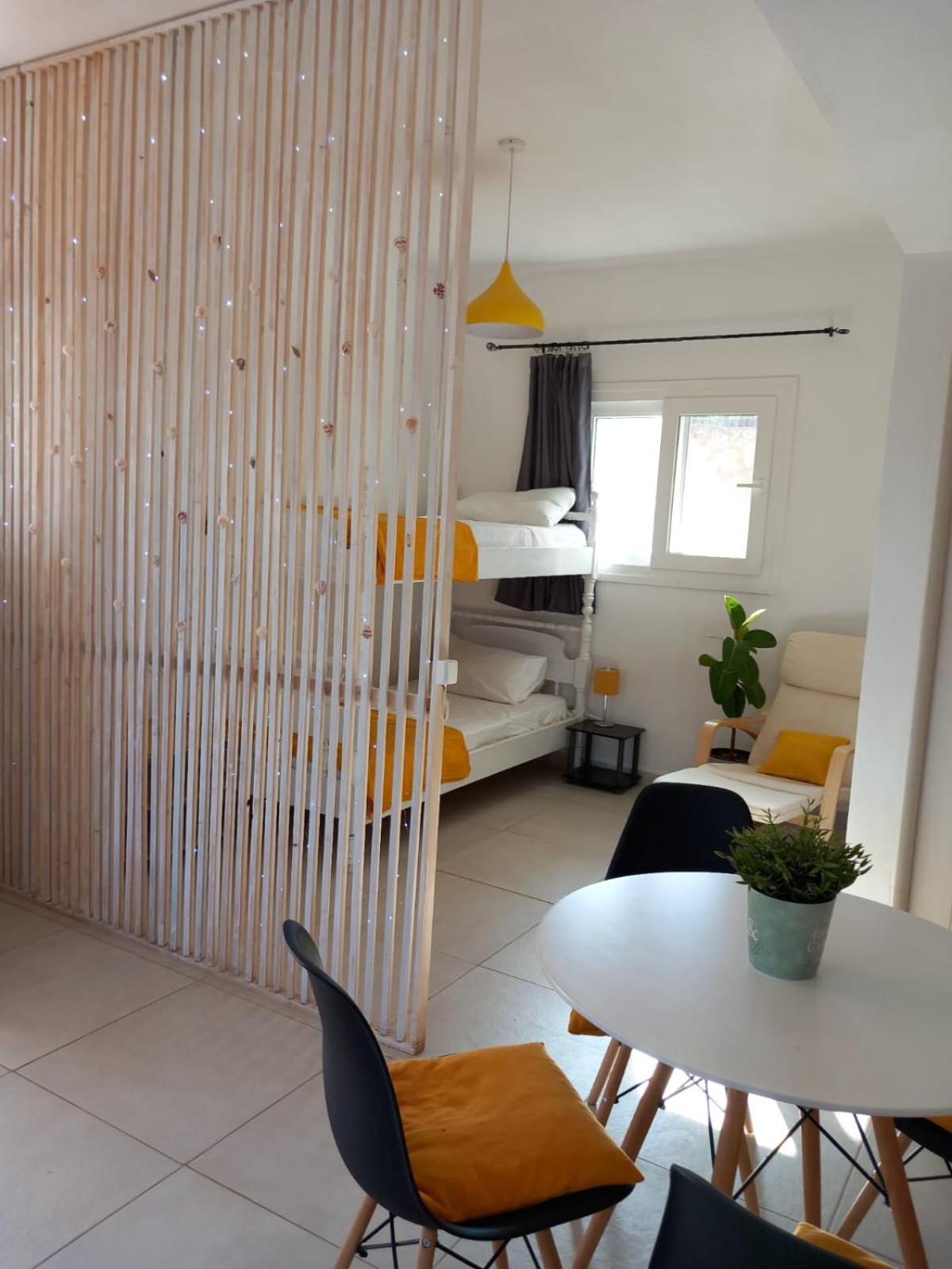 4T Apartments 阿尔戈斯托利翁 外观 照片